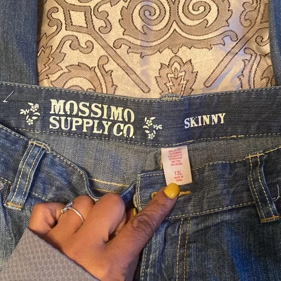 Mossimo skinny jeans - there is one small dot on the front. Size is 13L - Picture 4 of 5